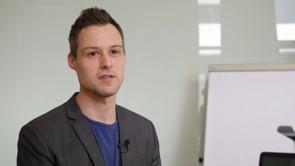 Preview image for the video "Alumni Changemaker: Stefan Steinberger, Teach For Austria".